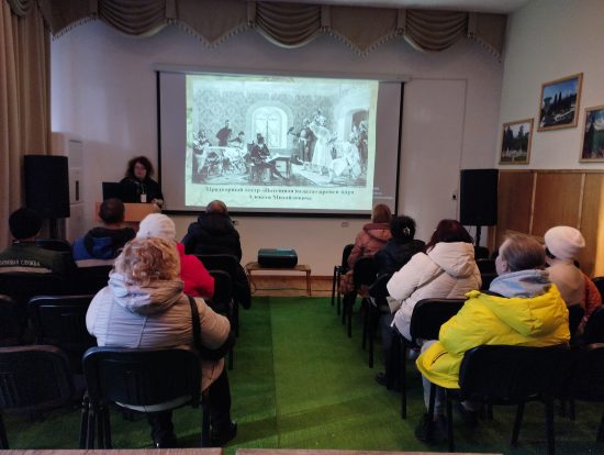 Посетители и сотрудники Массандровского дворца приняли участие во Всероссийской неделе «Театр и дети»