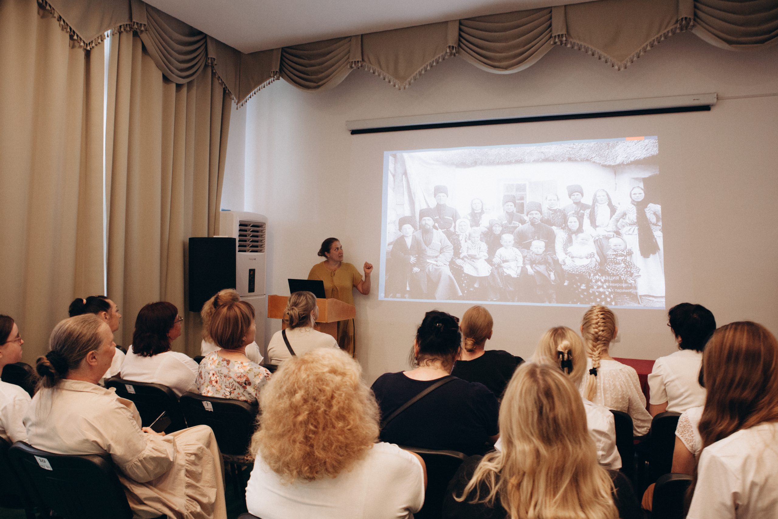 Подробнее о статье  Алупкинский музей-заповедник реализует совместный выставочный проект с музеями Ростовской области и Ростовским Региональным отделением ООГО «Российский фонд культуры»