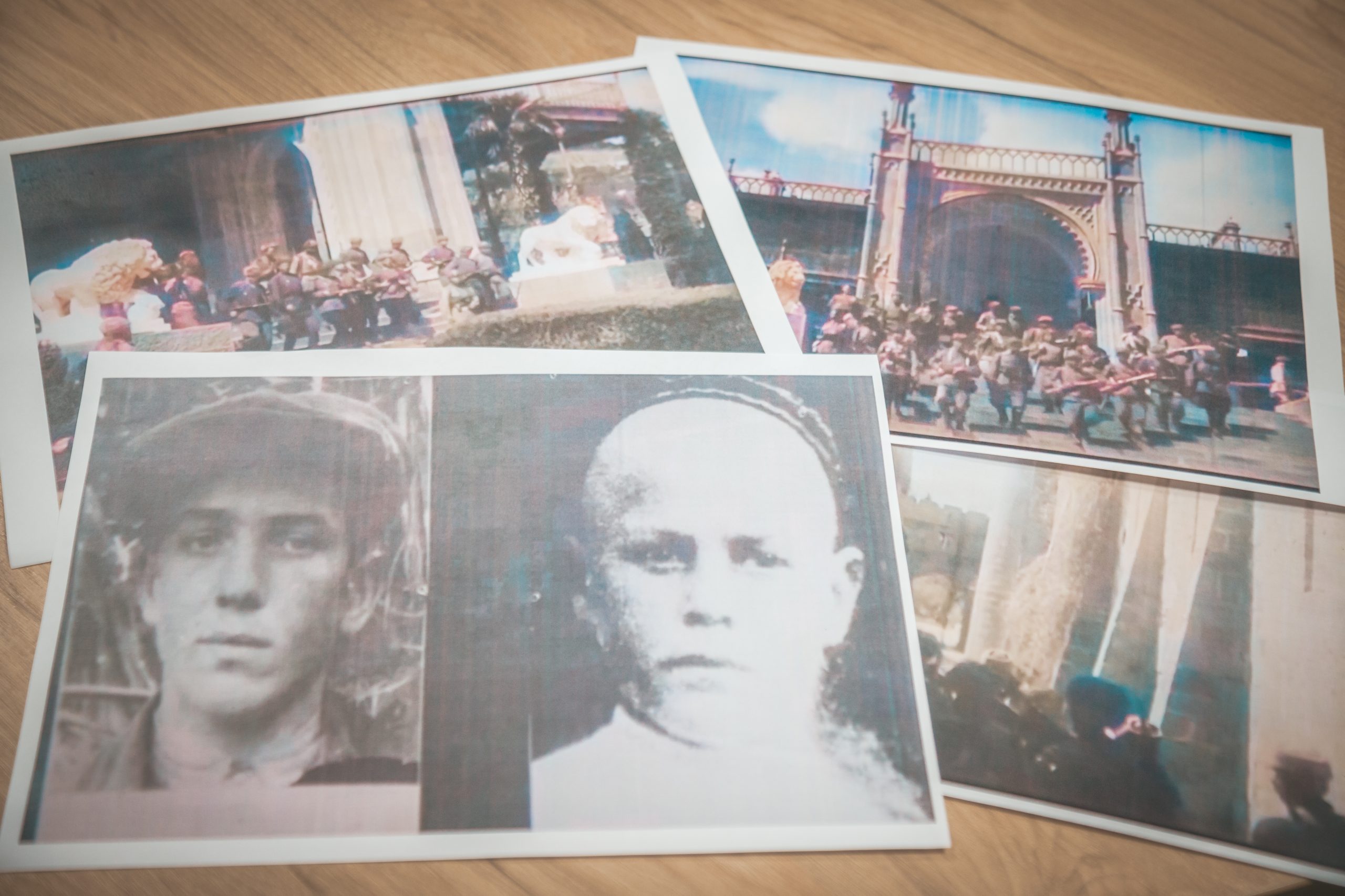 Подробнее о статье В День памяти партизан и подпольщиков Крыма, для учащихся МБОУ «СОШ №1» г. Алупки в залах научной библиотеки Воронцовского дворца-музея состоялась тематическая беседа