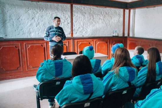 Память и мужество: тематическая беседа в Воронцовском дворце для артековцев