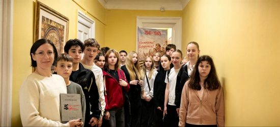 16 апреля 2026 года, в ознаменование 82-й годовщины освобождения Алупки и Ялты от немецко-фашистских захватчиков, в Воронцовском дворце прошли памятные мероприятия.